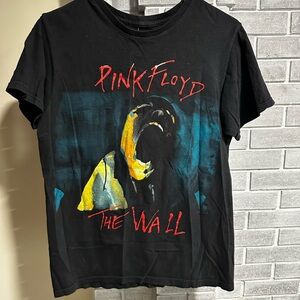 Pink Floyd the wall tee size small